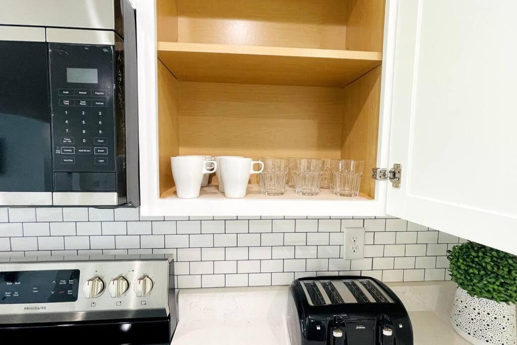 Modern Home Near Uptown Clt, Airport And More 夏洛特 外观 照片